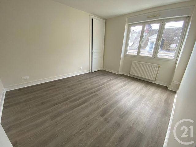 Appartement T3 &agrave; louer - 3 pi&egrave;ces - 80,02 m2 - Le Mans - 72 - PAYS-DE-LOIRE