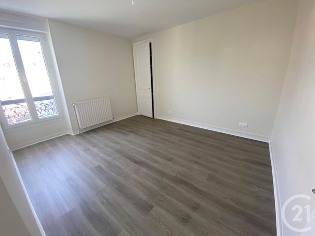 Appartement T3 &agrave; louer - 3 pi&egrave;ces - 80,02 m2 - Le Mans - 72 - PAYS-DE-LOIRE