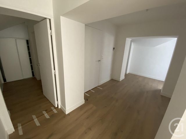 Appartement F3 &agrave; louer - 3 pi&egrave;ces - 82,07 m2 - Le Mans - 72 - PAYS-DE-LOIRE